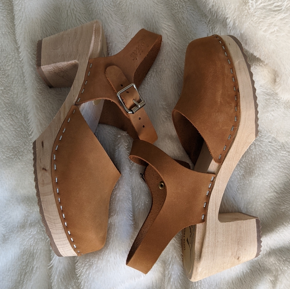 Highwood Brown Oiled Nubuck Clogs Lottas